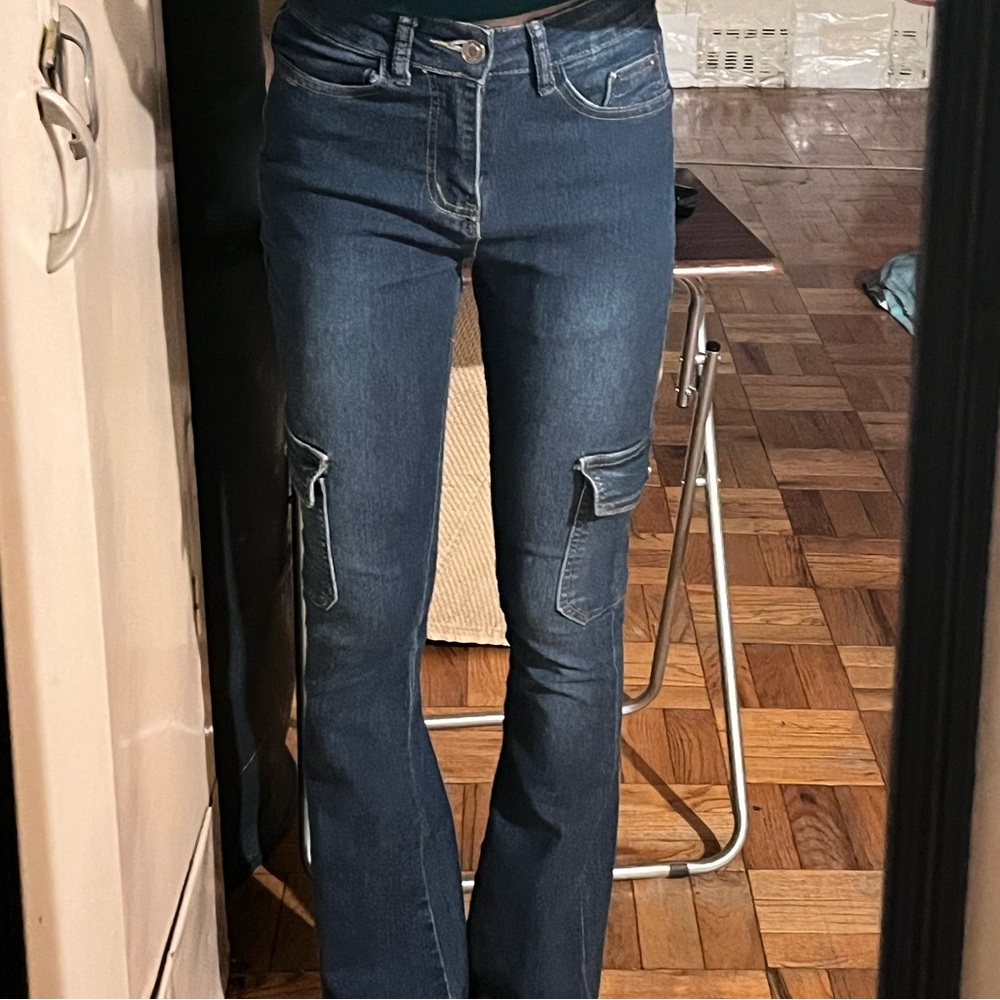 Blue denim cargo jeans with a retro vibe
Can fit a small